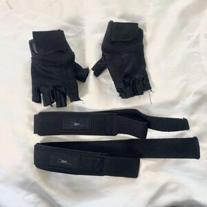 Crane pair of black fitness gloves and wrist wraps